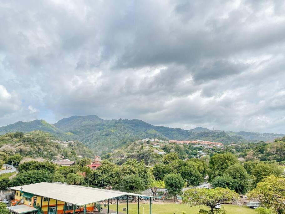 Kooka Nui Lodge - Free Wifi & Parking ปาเปเอเต ภายนอก รูปภาพ